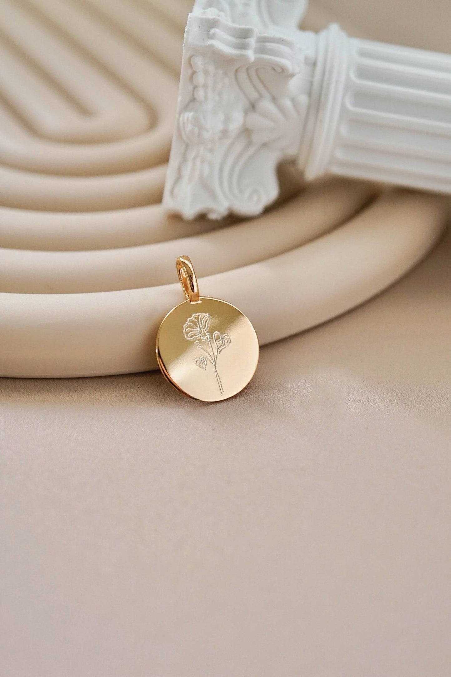 Gold Elegance Pendant